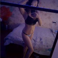 Bess_Lise's Offline Chat Room