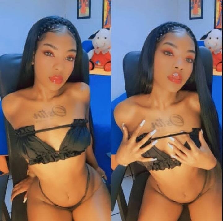 elivecams.com sarah_adamss livesex profile in bisexual cams