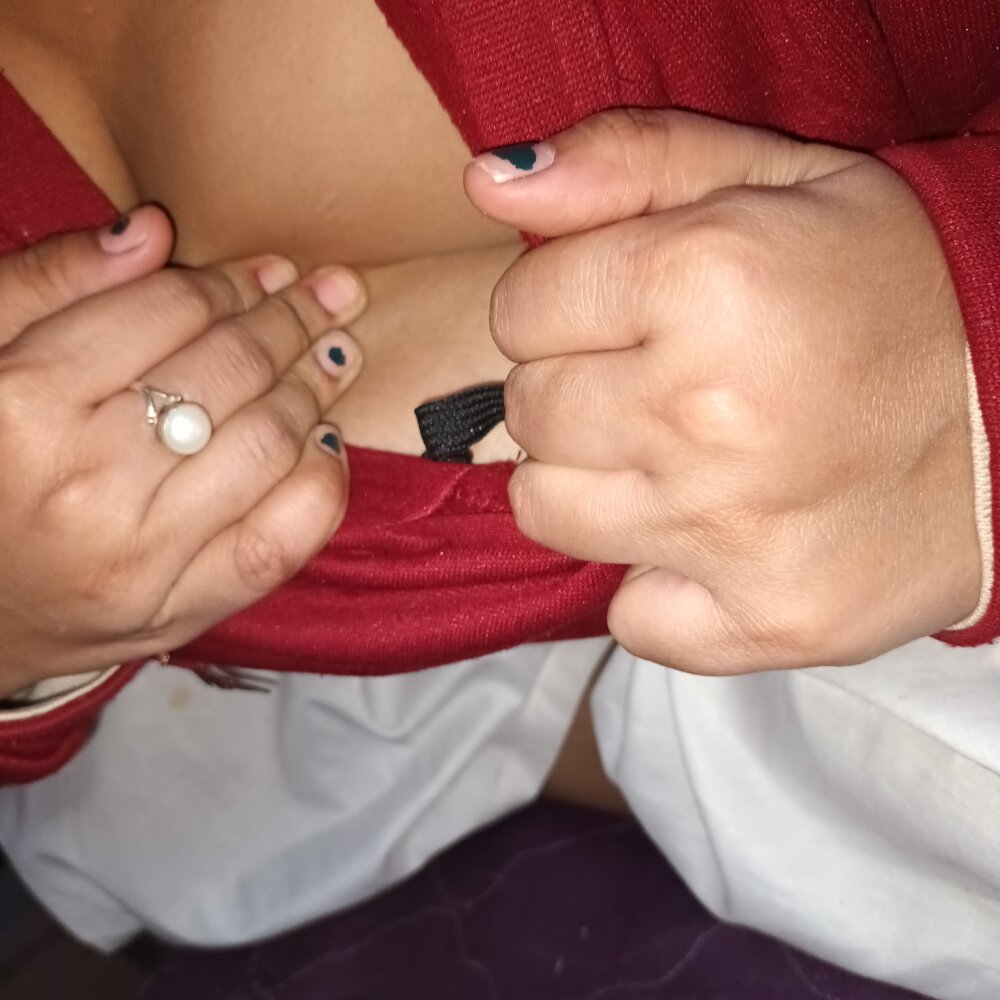 Rohini_Yours 📤 live naked chat