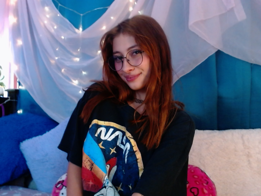 Live sex webcam photo for BonnieDolly #290087582