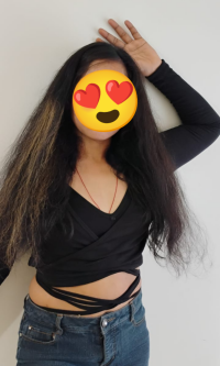 Desi_Naira's Offline Chat Room
