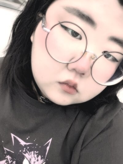 Nadine_asian