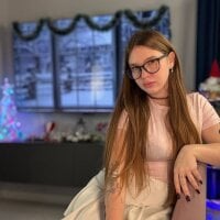 ArlineFarone's Offline Chat Room