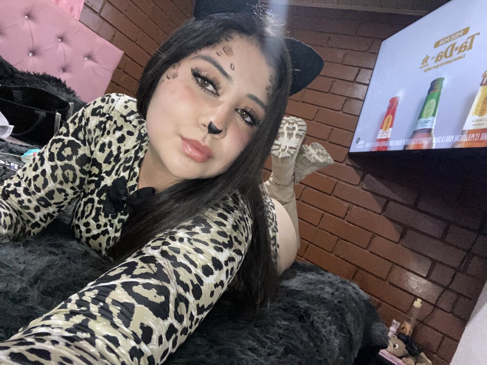 Genne_sis' Offline XXX Chat