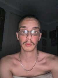 Gross-2's webcam live show