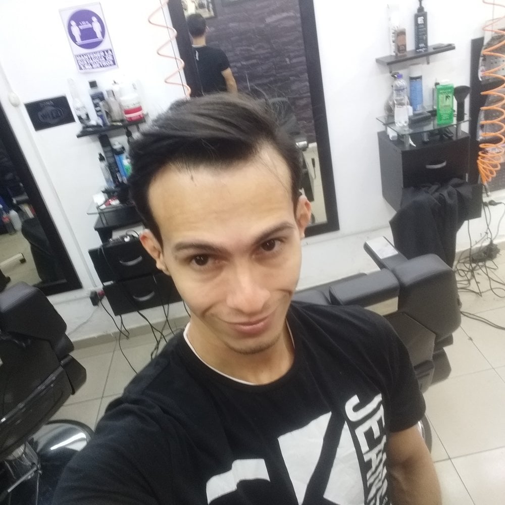 zeus_latino profile