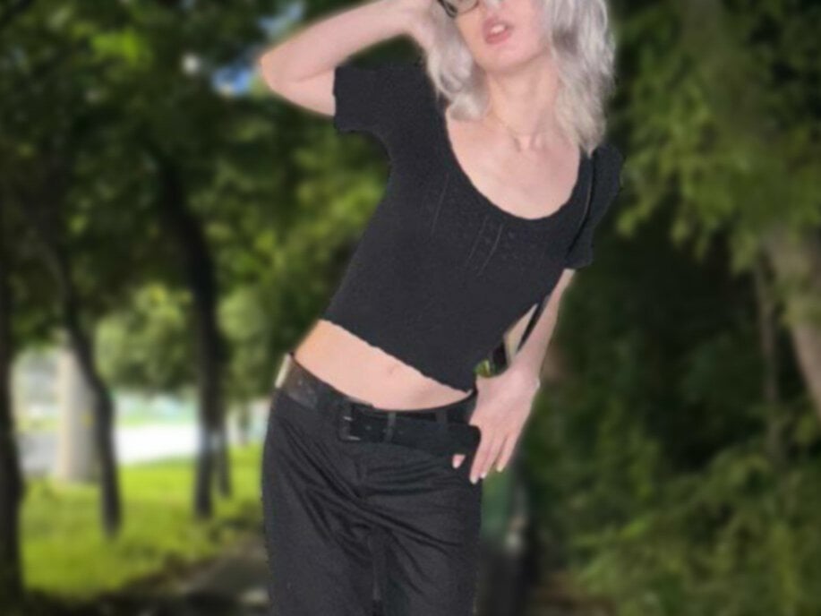 snowy_lisa from stripchat