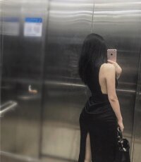Elisa_mynamee's Offline XXX Chat