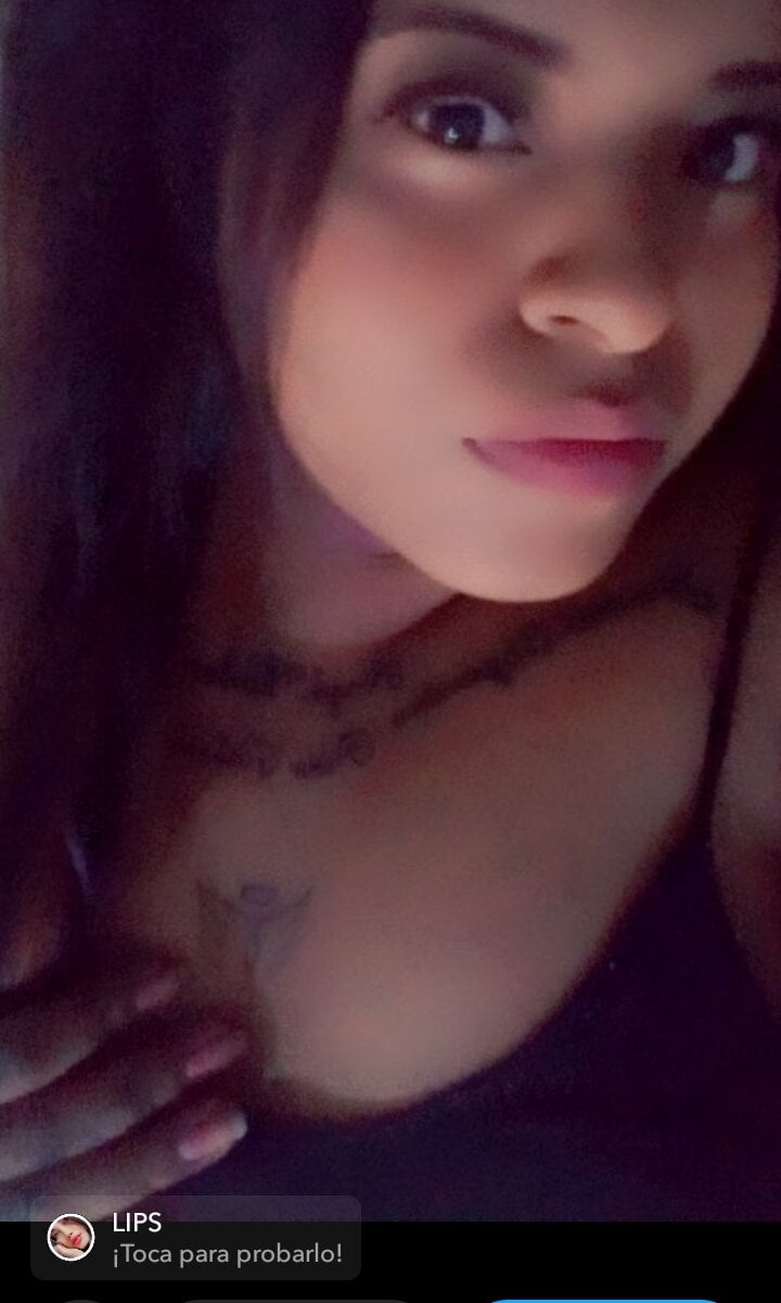 SexBrunet69's Offline XXX Chat