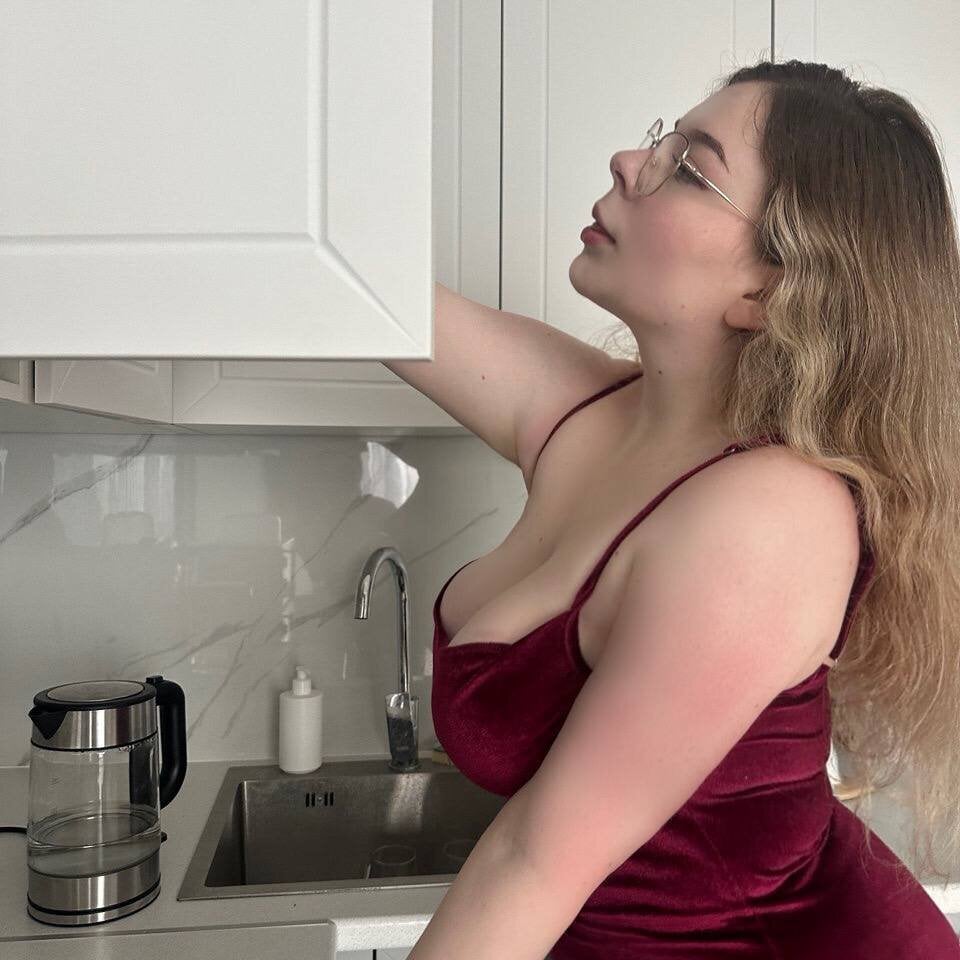 chatnmate.com crave_elise livesex profile in r cams