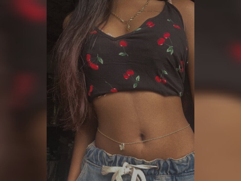 teluguvarsha live cam model at StripChat