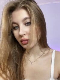 Pink_amber's Offline Chat Room