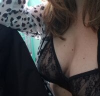 eroticdreamsx's Offline Chat Room
