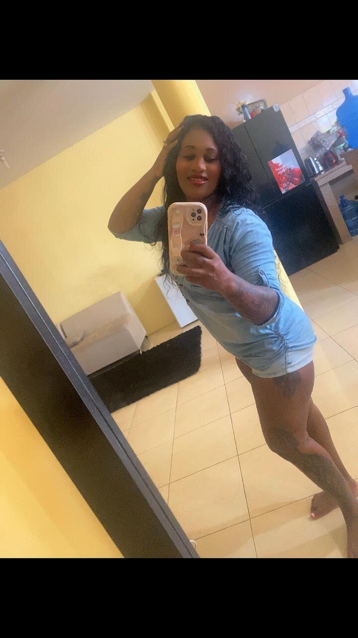 lilibeth_hot321