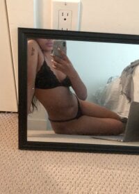stargirllola's Offline Chat Room