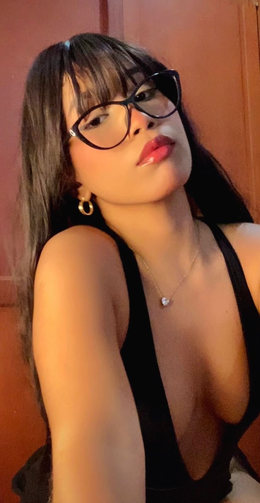 paradise_is_woman