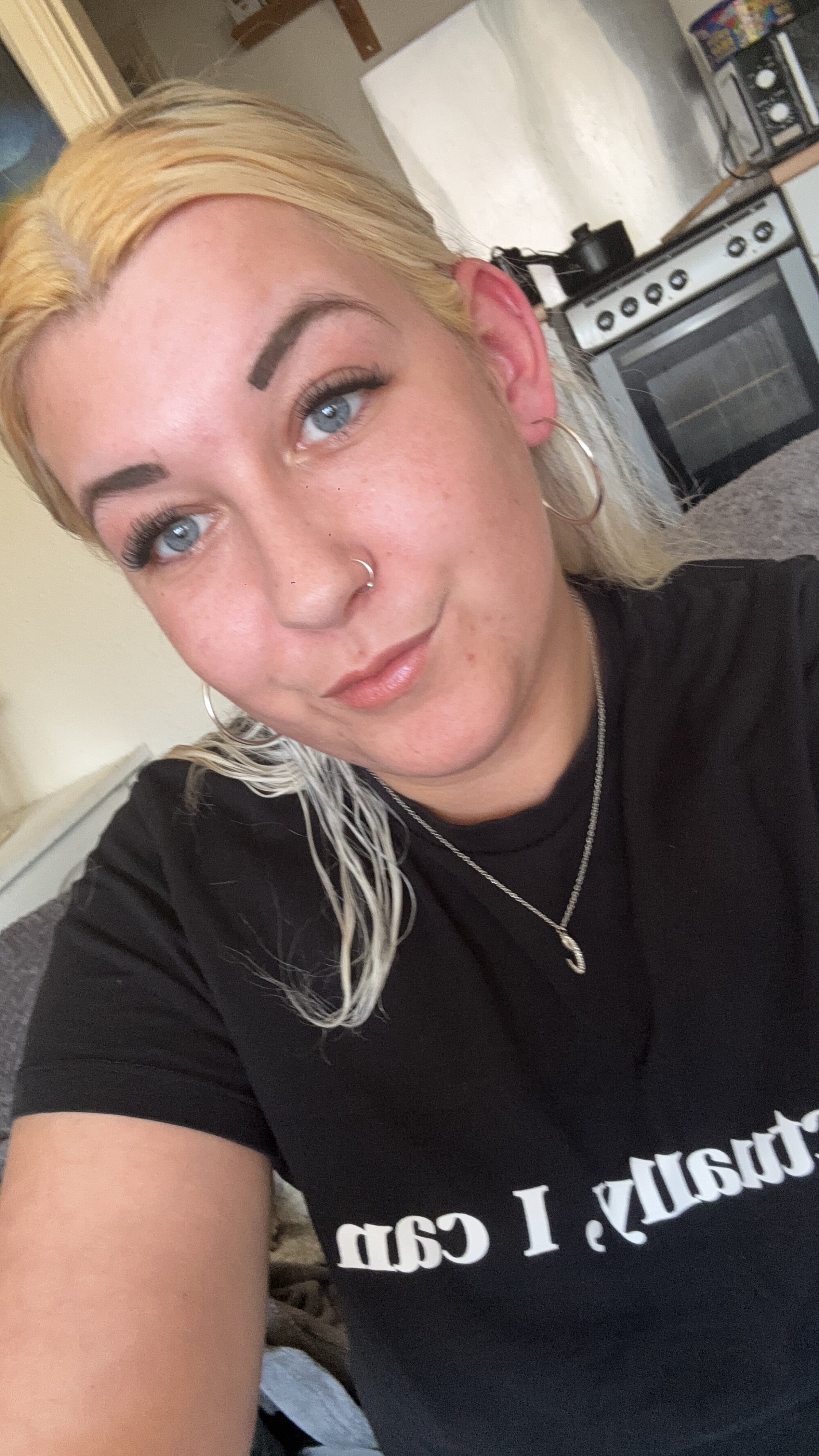 Curvy_Flirty_BlondeX