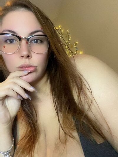 Live Sex Chat with Thickarella420 on Private Show Fun