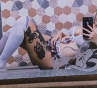 Katy_cutex's Offline Chat Room
