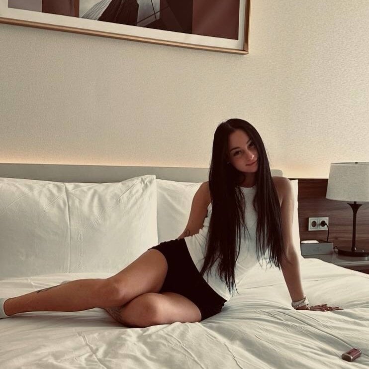 livestrip-joy.com messystasy livesex profile in from-the-city-of-love cams