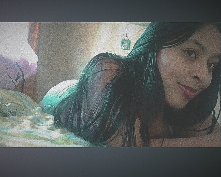 Megan_monroe_outodoors
