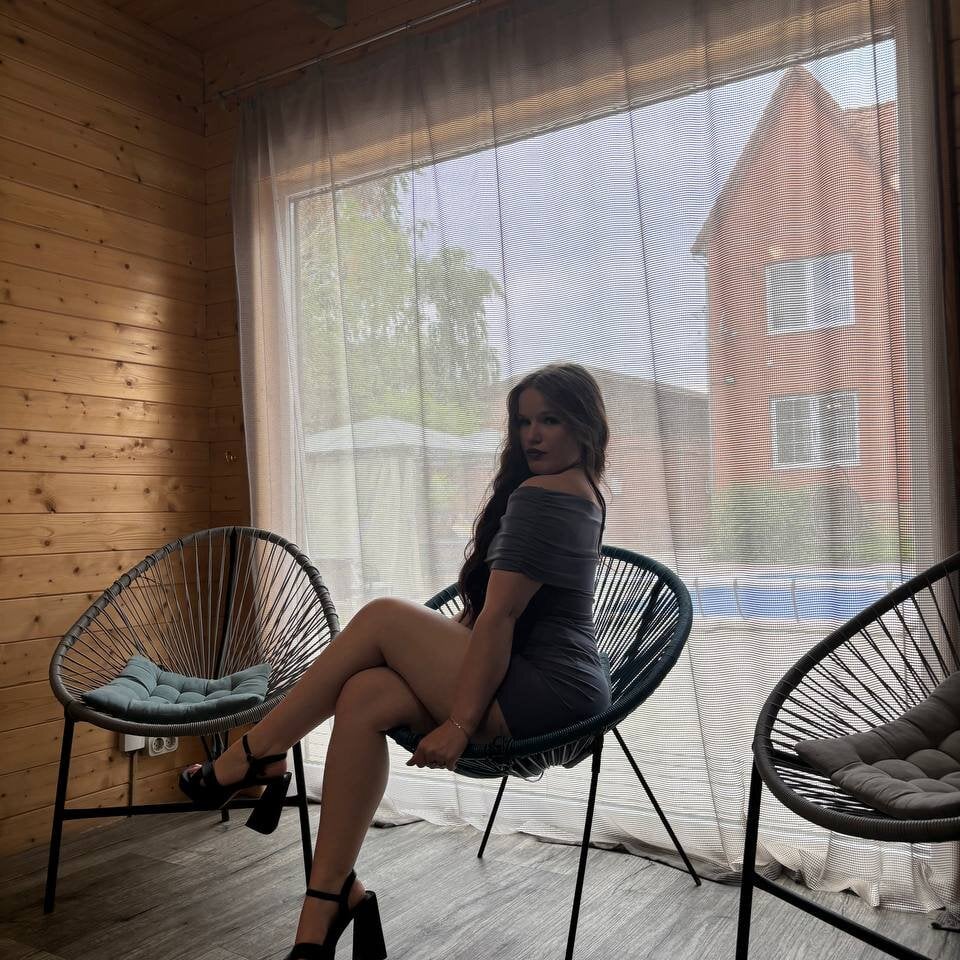 sexcam3d.net elsi_breinors livesex profile in in-your-bed-and-your-heart cams