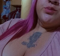 reinaleolatiina's Offline XXX Chat