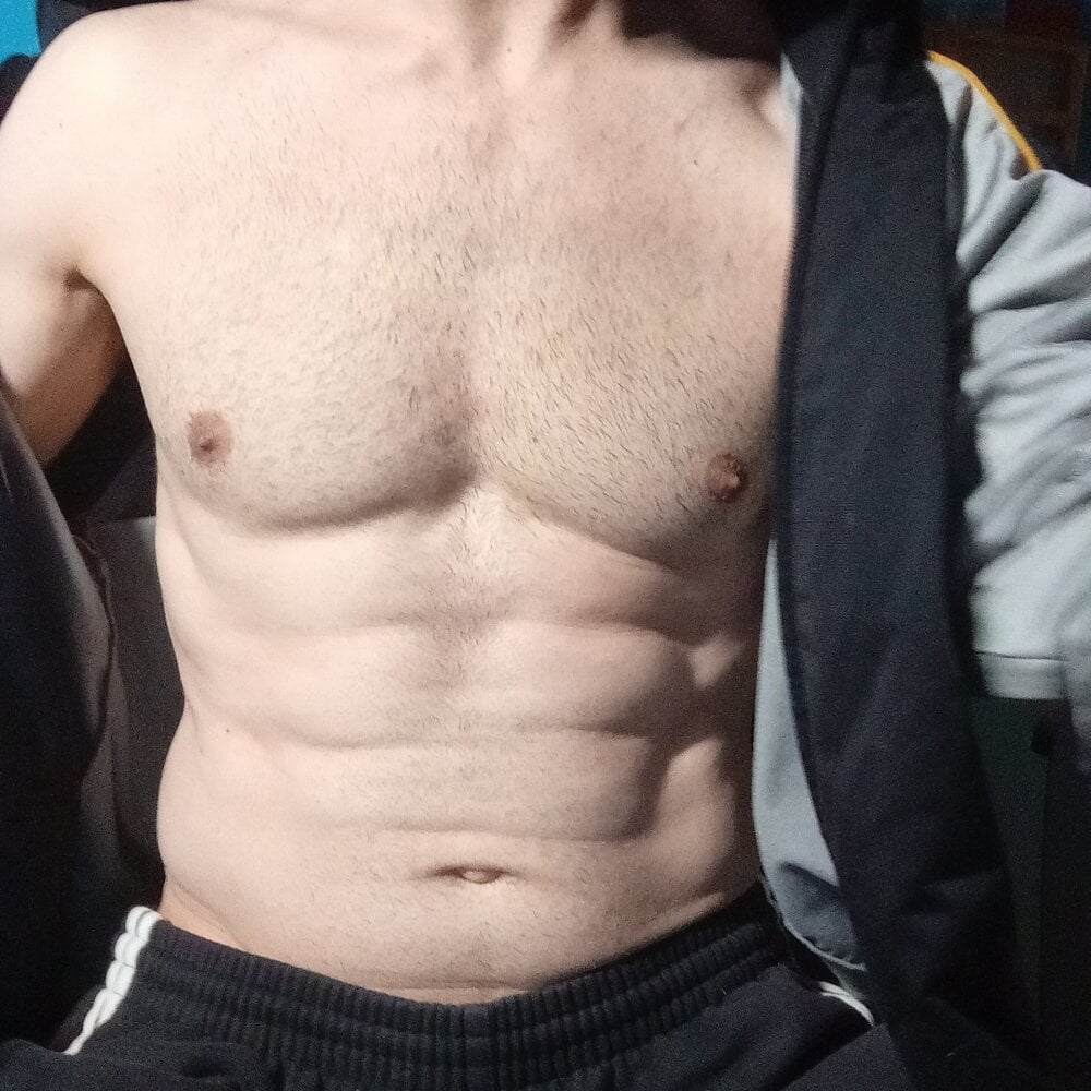 Pol8822 Profile Image