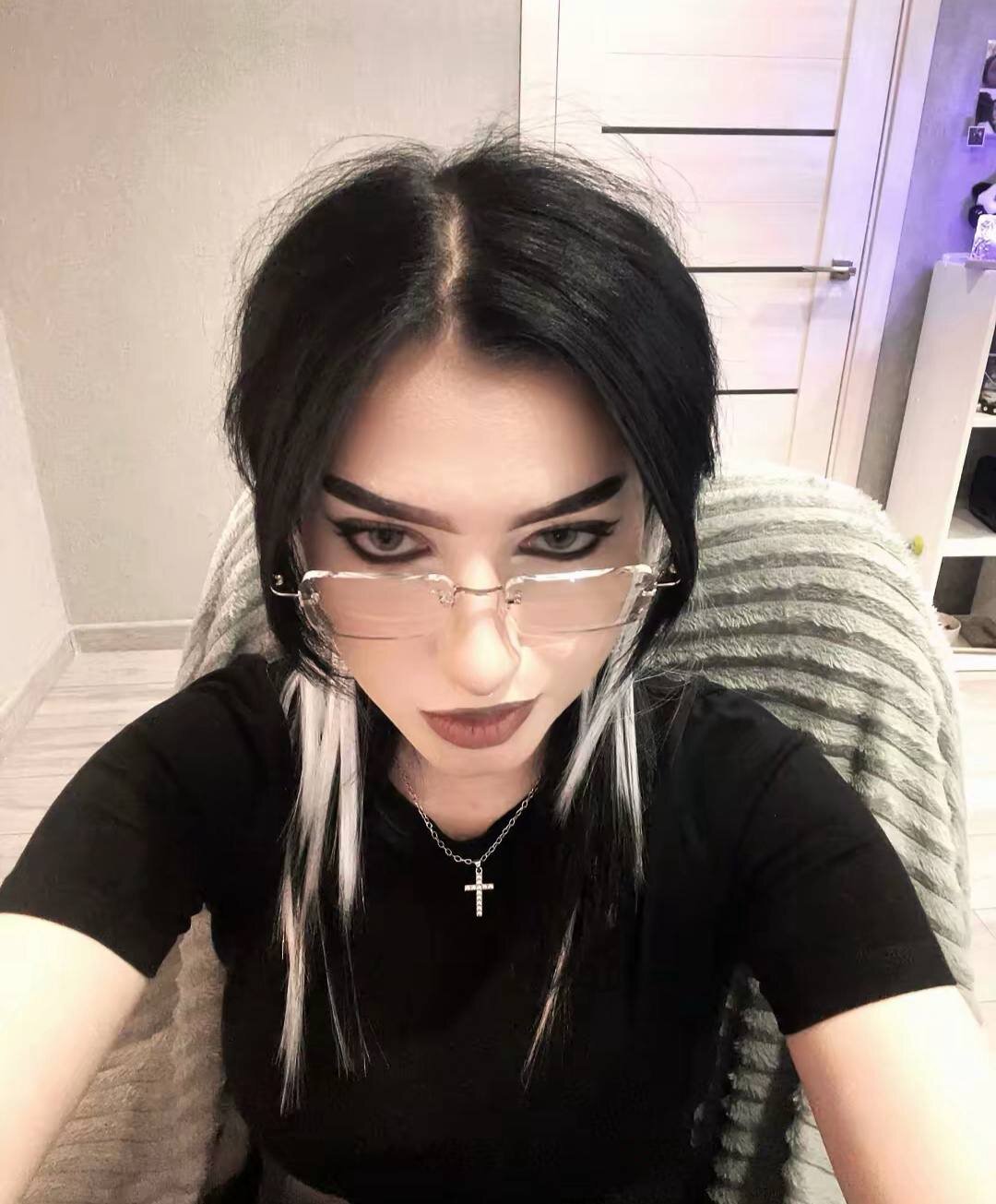 FaviolaHurl