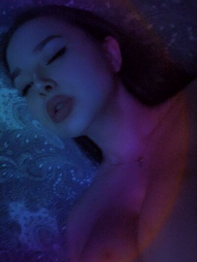 Lunna_White_ private show