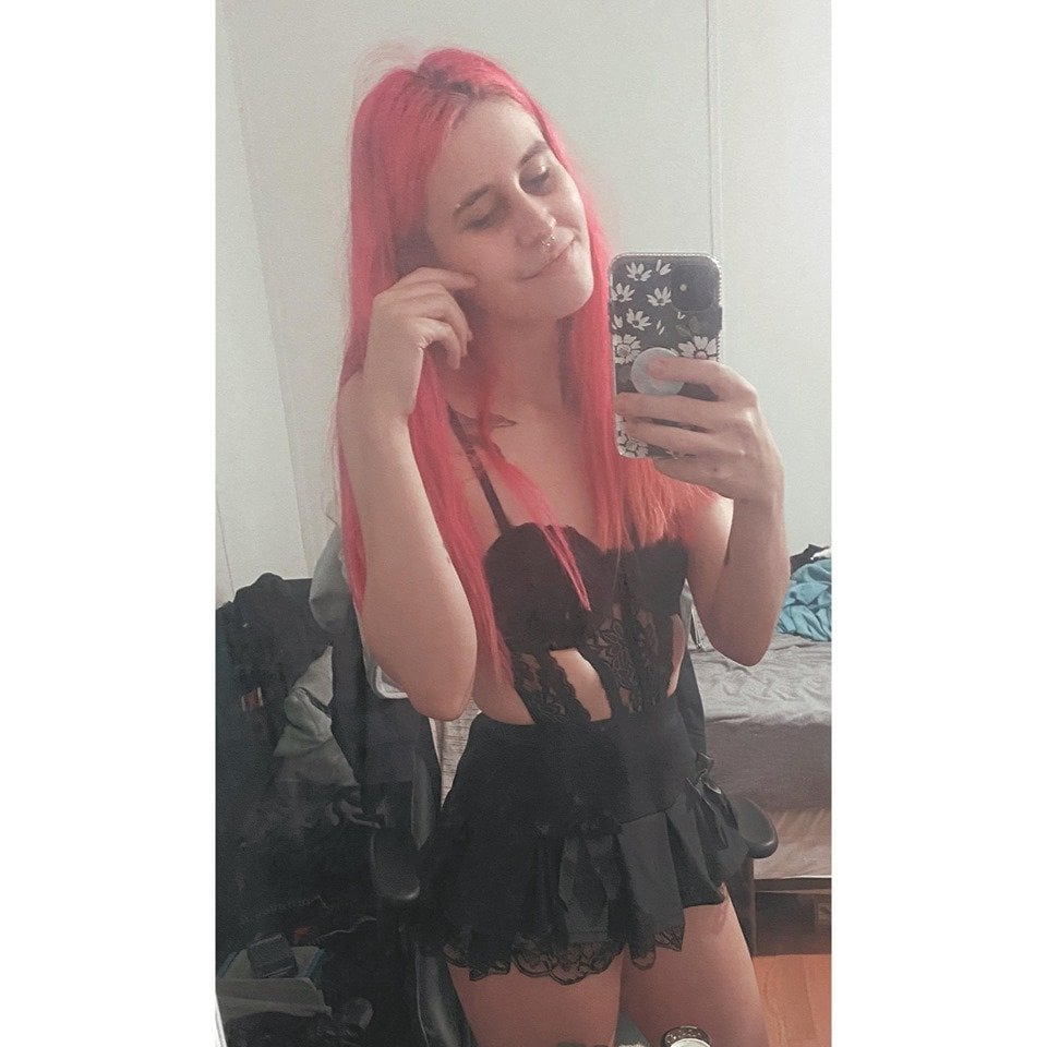 Lily_Lynn Webcam Show | Celebs Live