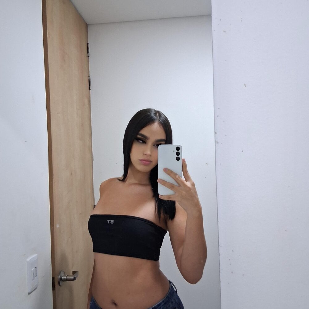 xfire_vixenx's Live XXX Chat