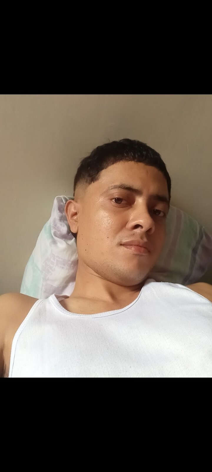 andress_hot0