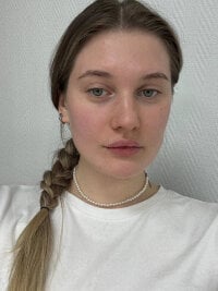 Jolievic's webcam live show