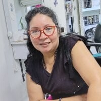 damaamorosa's Offline Chat Room