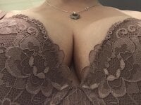 Mandy_Rose_28's Offline Chat Room