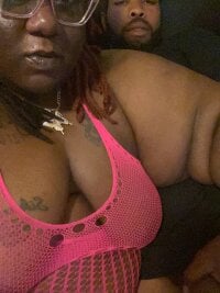 SSBBWCandiRaine's Offline Chat Room