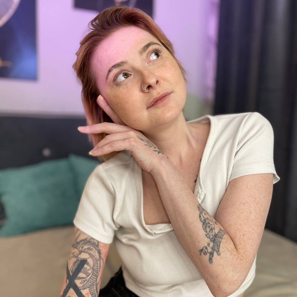 watchgirlcam.com laylacookies_ livesex profile in places-where-im-happy cams