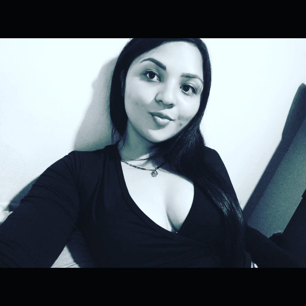 annie-stanford1-free-live-webcam-show-xxx-chat-xhamsterlive
