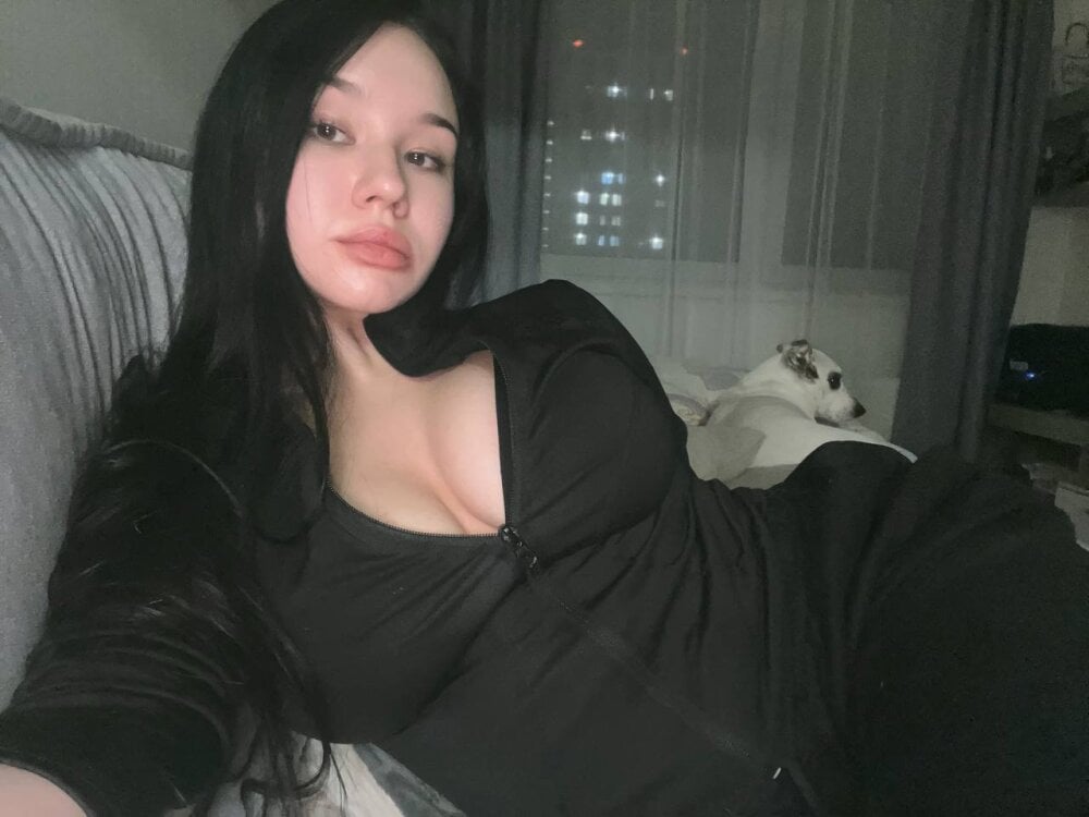 holy_loly profile