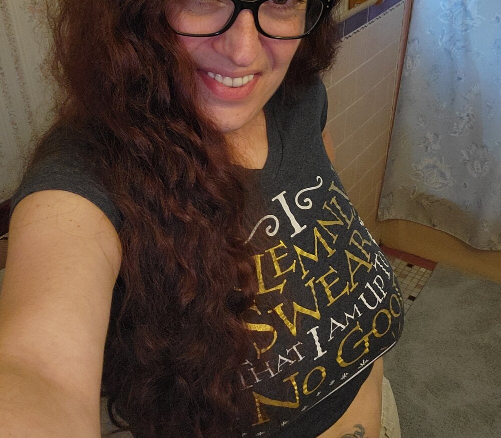 Hotnursegonerogue's chat room