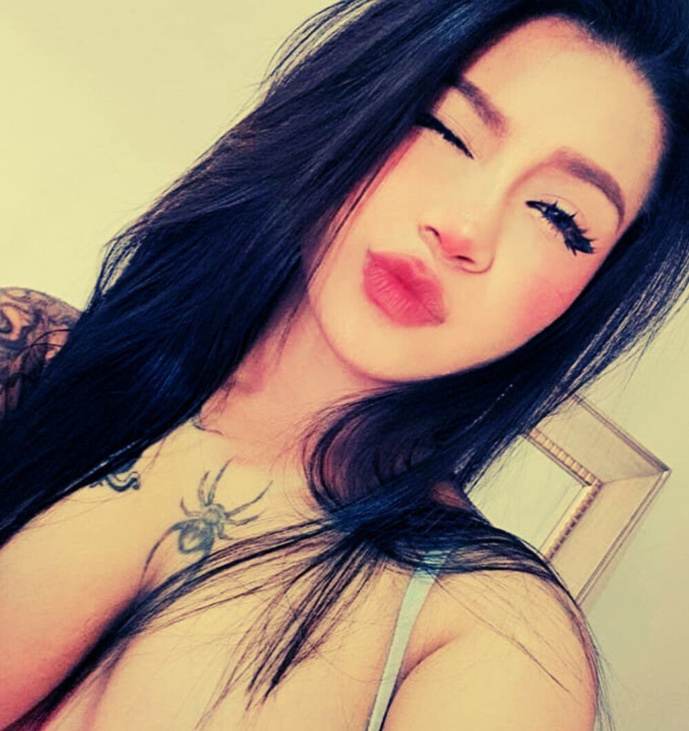 rubi_channelx Adlı Modelin Çevrimdışı XXX Sohbeti