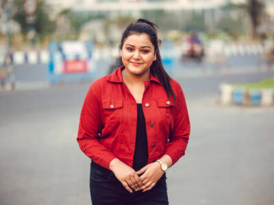 Anu_hot_pilla