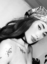 LudovicaSweet's webcam live show