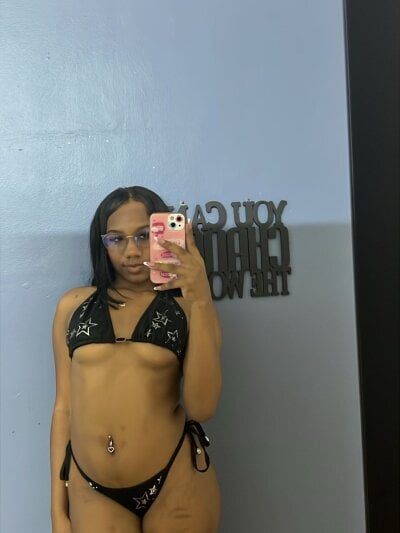 Pervert_tiny_girl