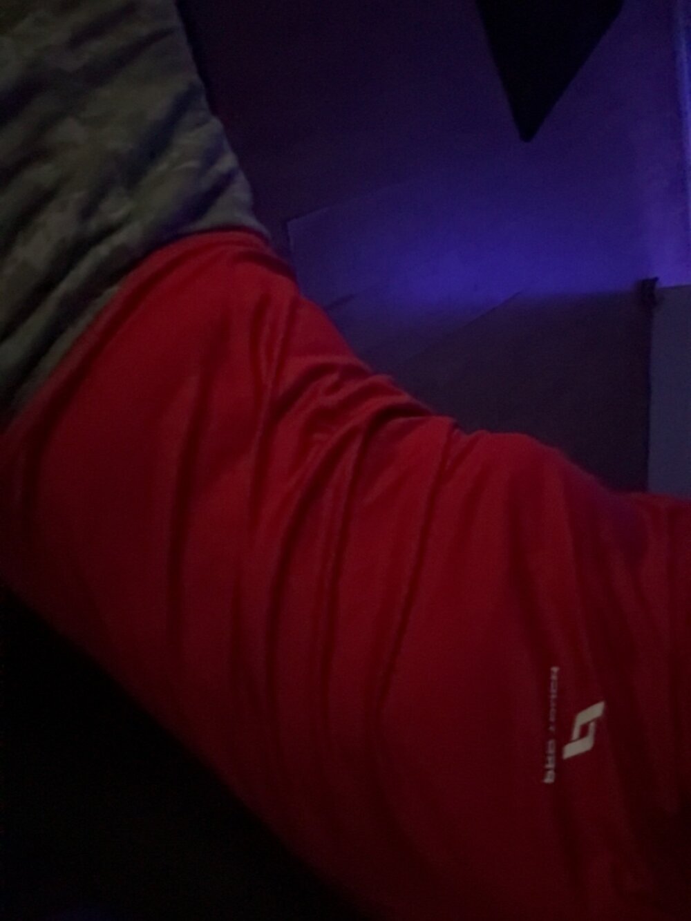 isakm7's Offline XXX Chat