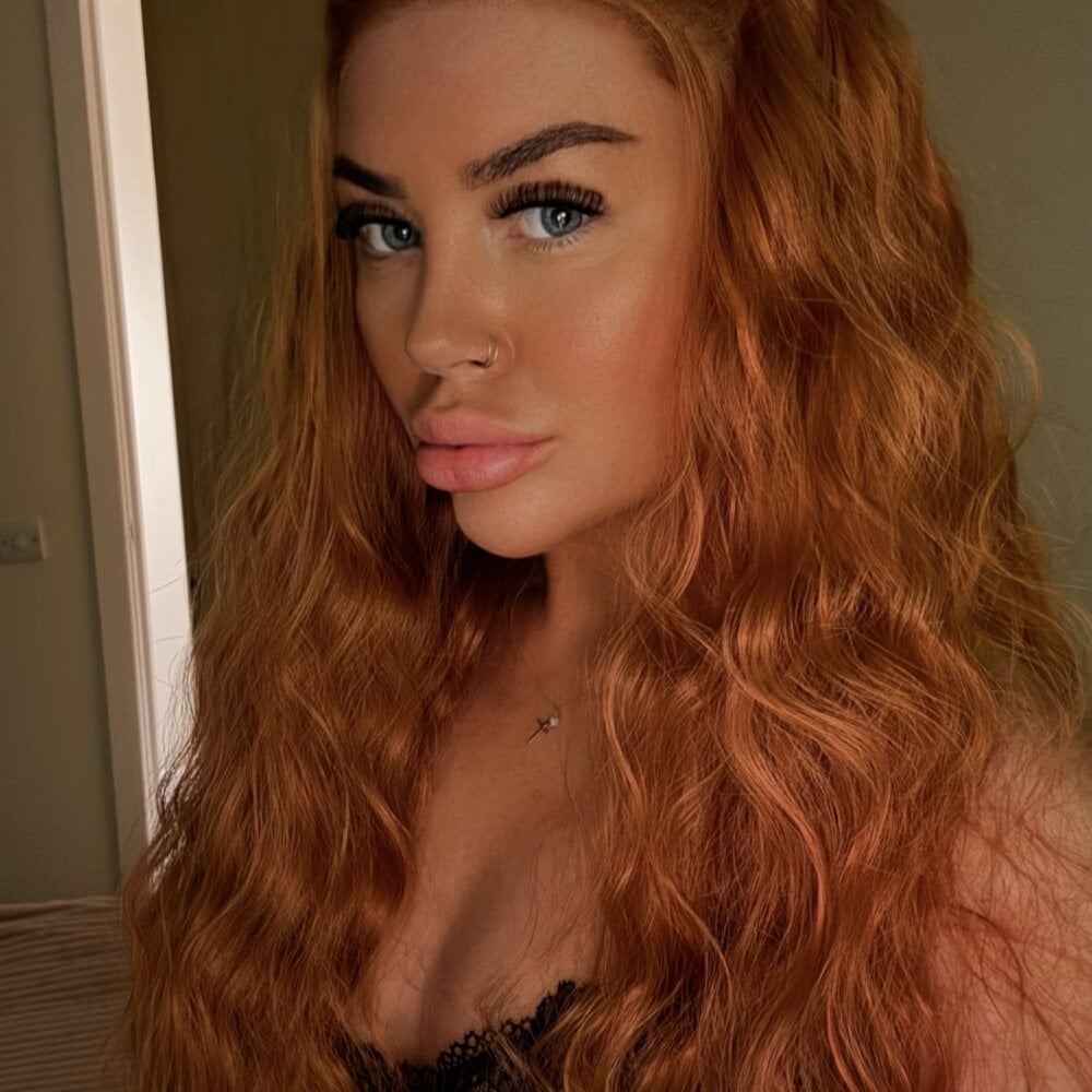 elivecams.com lilliemaee livesex profile in curvy cams