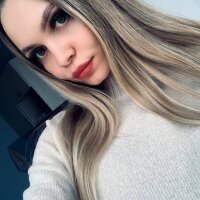 HolyMoIy's Offline XXX Chat