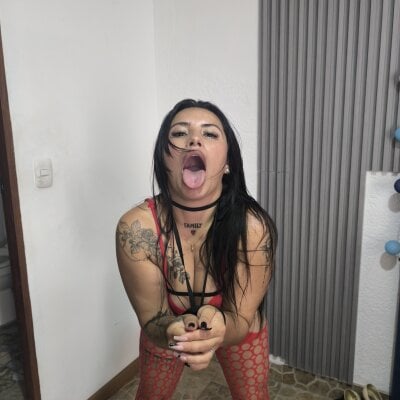Scarletr_red