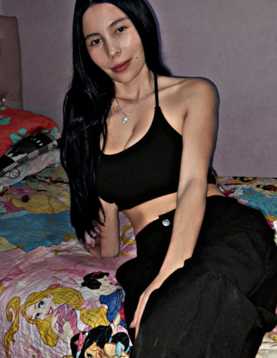 stripchat scarlett_bunny_ webcam profile pic via glamcambabes.com